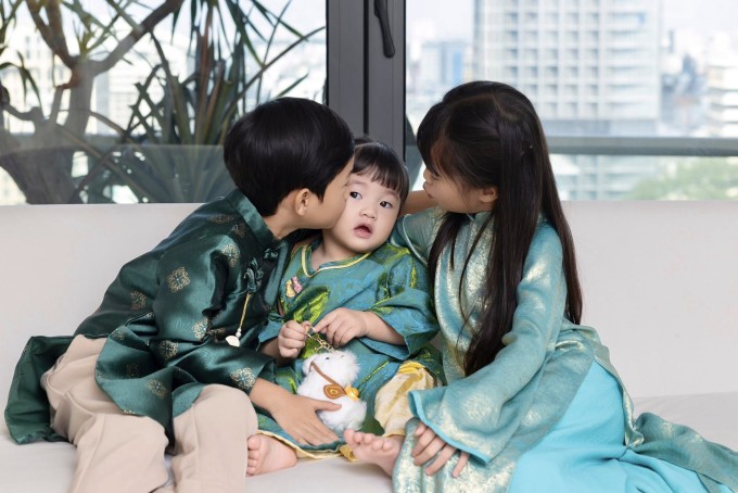 Đặng Thu Thảo hiếm hoi khoe con gái thứ ba - 2