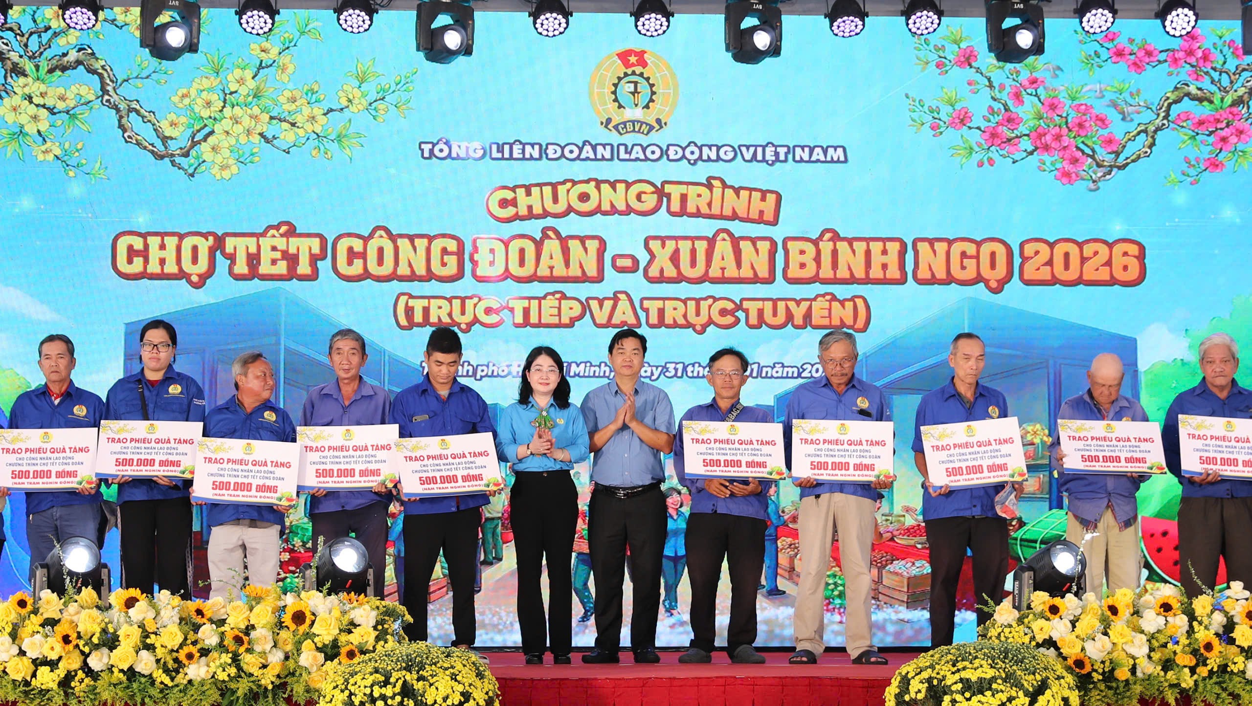 Chợ Tết Công đoàn trực tuyến đã phục vụ 215.000 lượt công nhân lao động mua sắm trị giá gần 110 tỉ đồng - Ảnh 4.