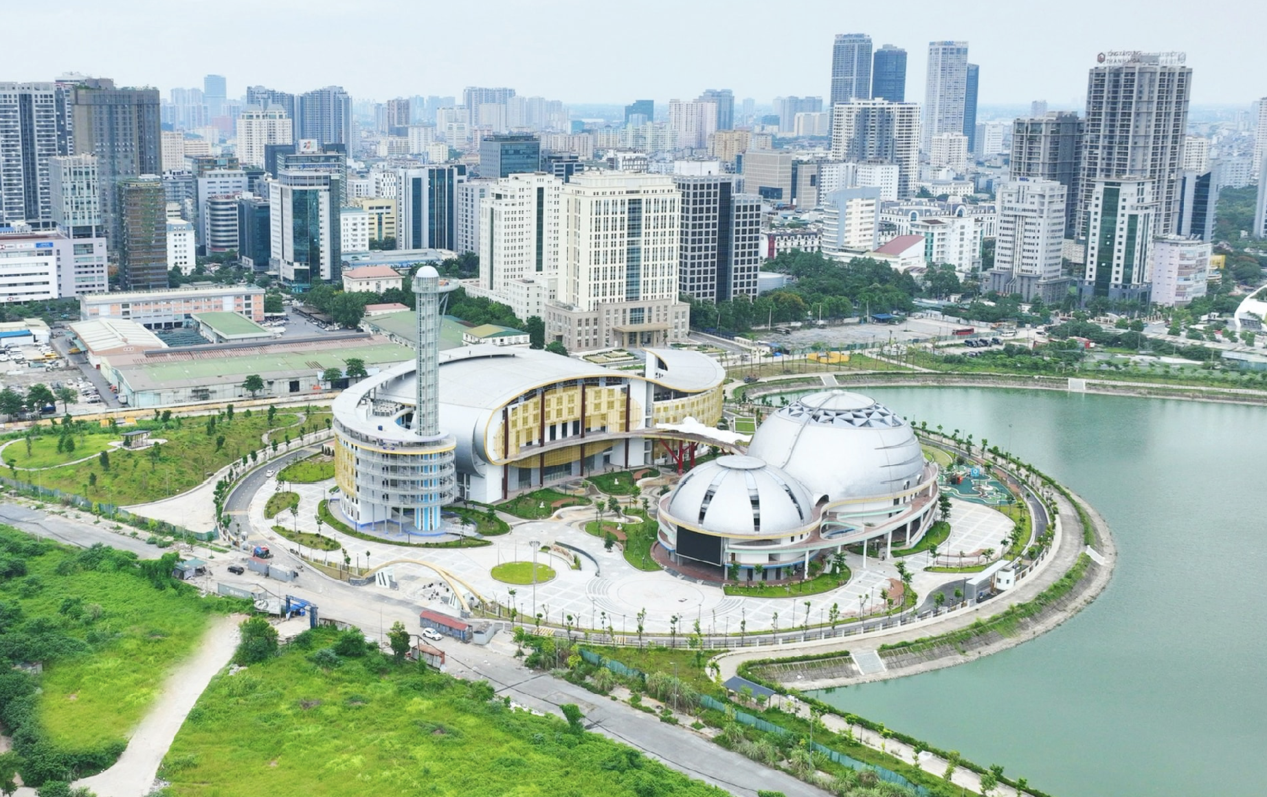 Dấu ấn nổi bật của Hà Nội 2025 trong phát triển xã hội và văn hóa - Ảnh 4. Dấu ấn nổi bật của Hà Nội 2025 trong phát triển xã hội và văn hóa - Ảnh 4.