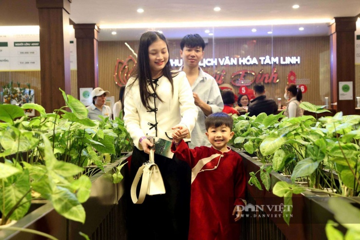 Du lịch Ninh Bình thắng lớn đầu năm 2026, đón hơn 1,3 triệu lượt khách 4 Chùa Bái Đính - điểm đến tâm linh tuyệt đẹp tại Ninh Bình.