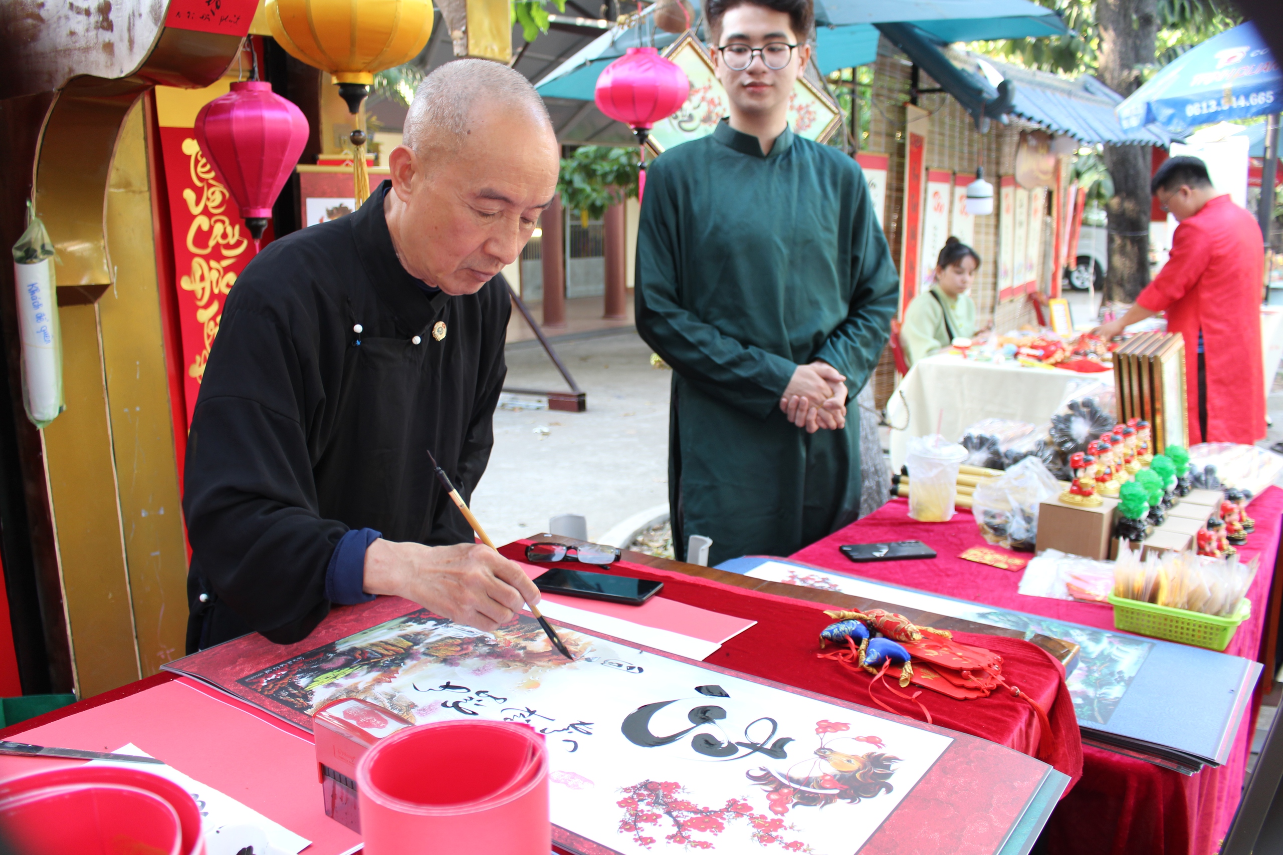 Xin chữ đầu năm tại tp . Hcm: Nét đẹp văn hóa truyền thống người Việt 2026 - Ảnh 2.