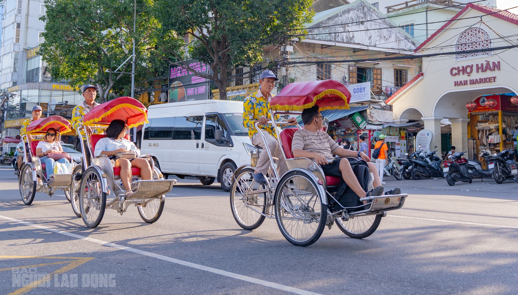 Đội xích lô du lịch Đà Nẵng - đặc sản văn minh Giữa phố thị hiện đại - Ảnh 2.