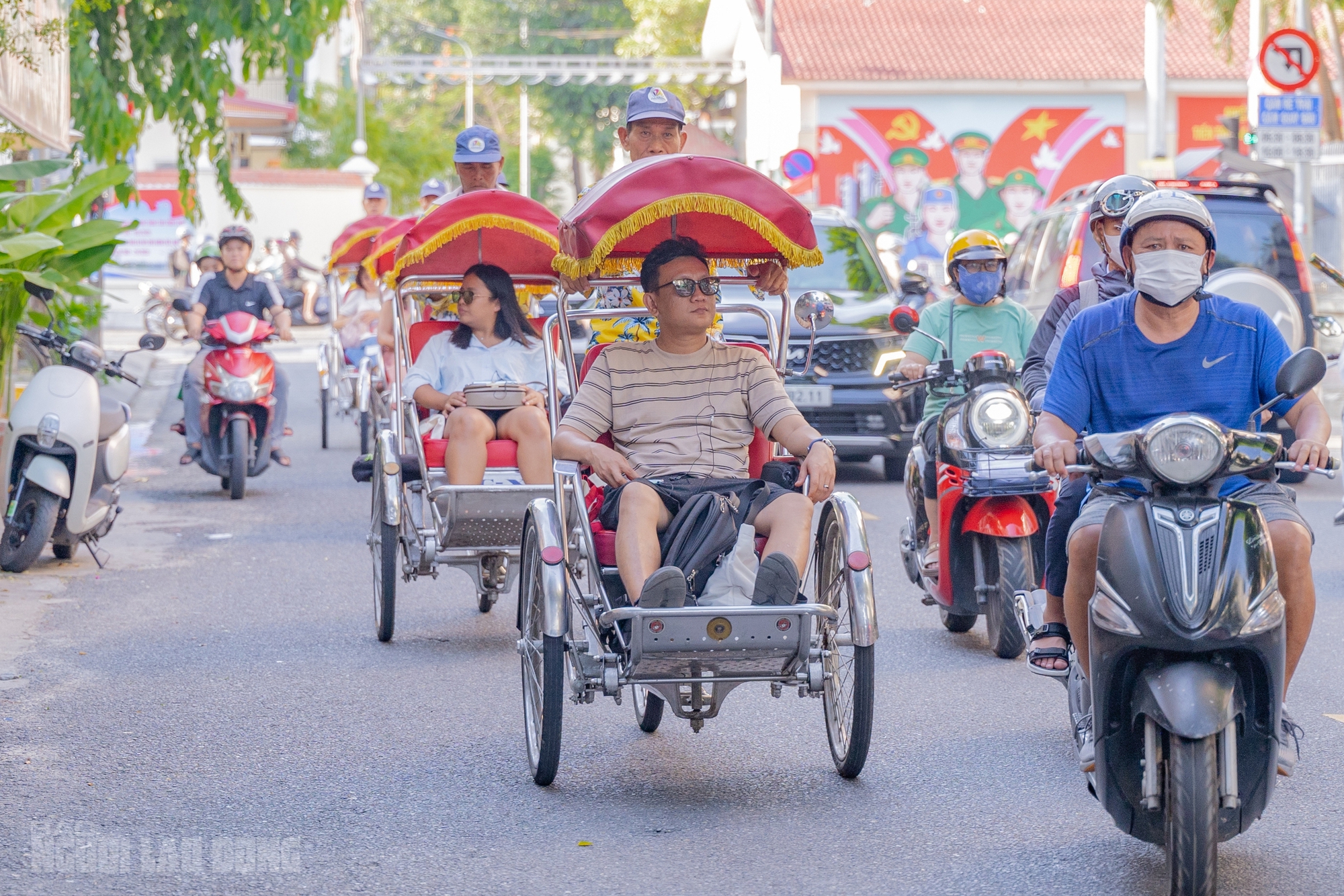 Đội xích lô du lịch Đà Nẵng - đặc sản văn minh Giữa phố thị hiện đại - Ảnh 4.