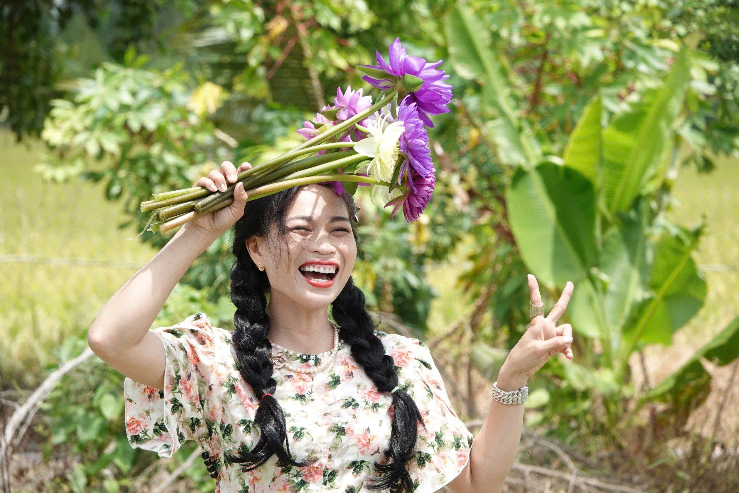 Kinh doanh hoa súng kiểng: Cách phụ nữ Cần Thơ thu lợi triệu đồng mỗi ngày - Ảnh 10. Kinh doanh hoa súng kiểng: Cách phụ nữ Cần Thơ thu lợi triệu đồng mỗi ngày - Ảnh 10.