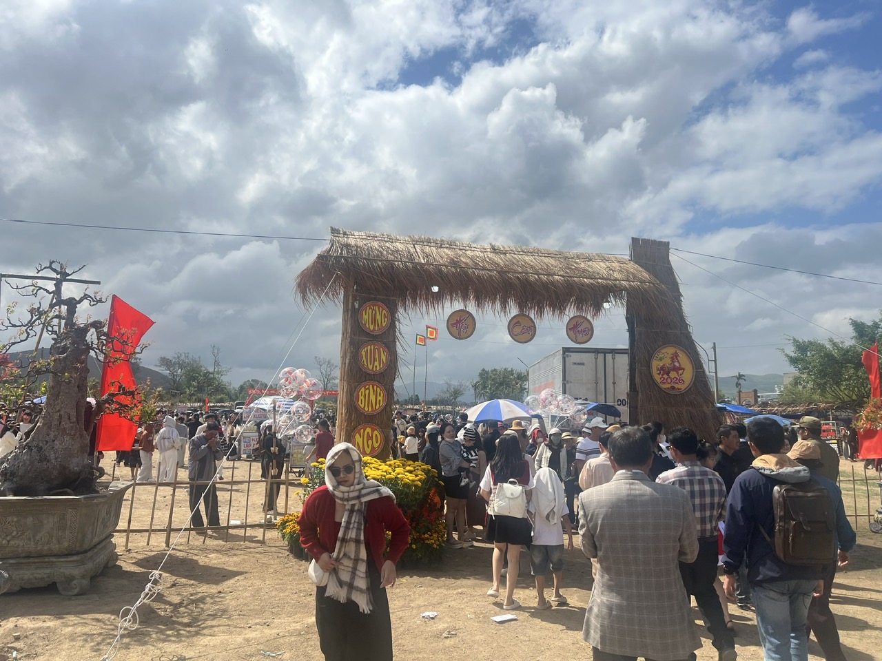 Lễ hội Đống Đa lan tỏa hào khí Tây Sơn- Ảnh 8. Lễ hội Đống Đa lan tỏa hào khí Tây Sơn- Ảnh 8.