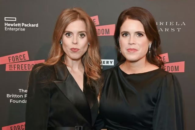 Sóng gió bủa vây Hoàng gia Anh: Hai nàng công chúa Beatrice và Eugenie lặng lẽ 