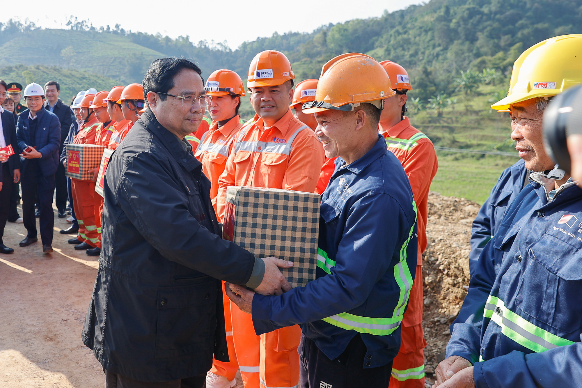 Thủ tướng: Khánh thành cao tốc Đồng Đăng-Trà Lĩnh và Hữu Nghị-Chi Lăng vào dịp 30-4-2026 - Ảnh 3.