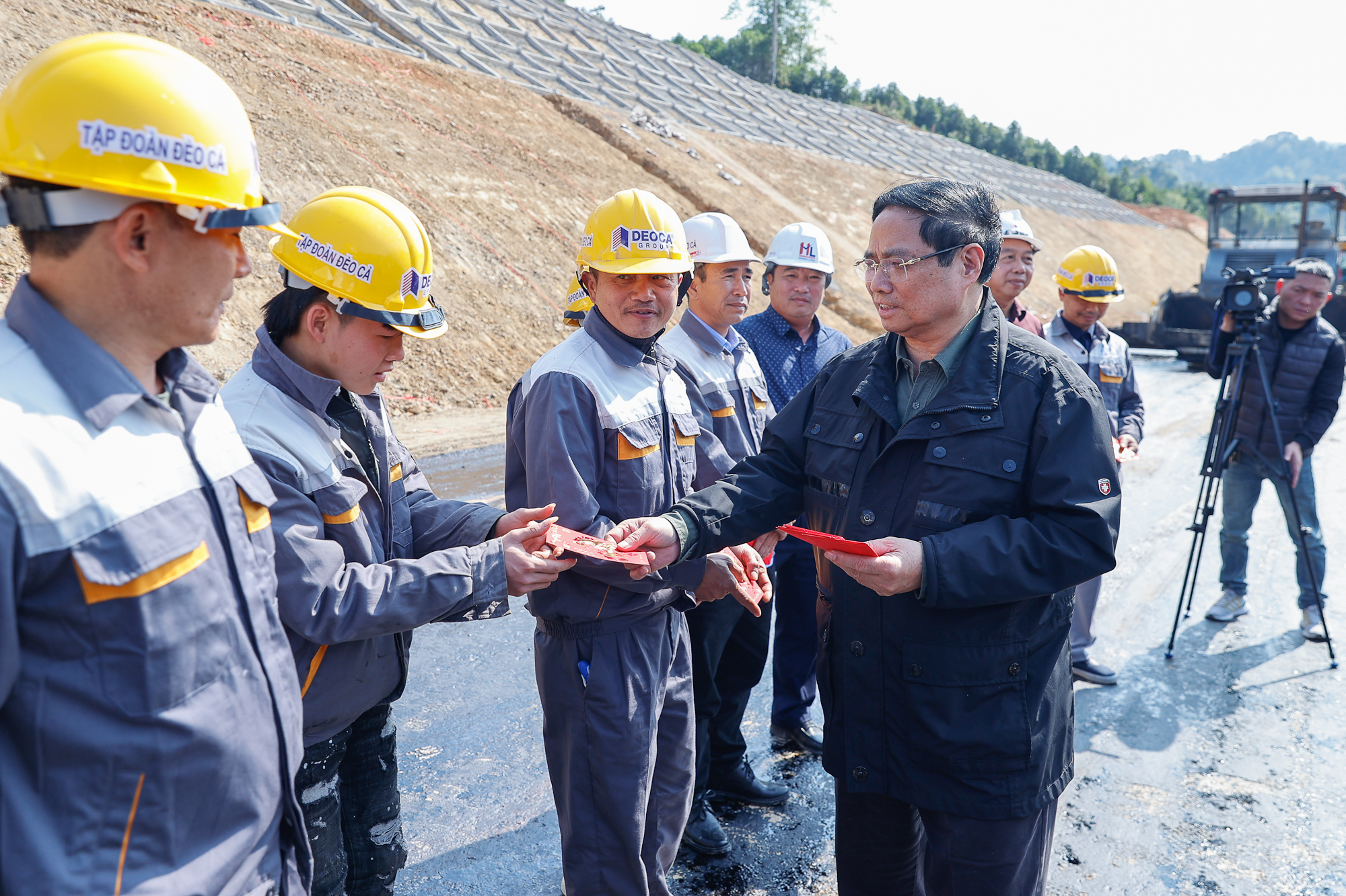 Thủ tướng: Khánh thành cao tốc Đồng Đăng-Trà Lĩnh và Hữu Nghị-Chi Lăng vào dịp 30-4-2026 - Ảnh 8.