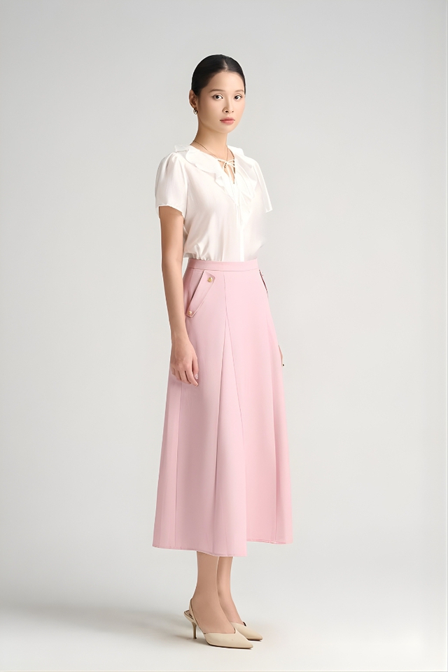 Nâng tầm phong cách đi làm đầu năm từ những trang phục thanh lịch- Ảnh 8. Nâng tầm phong cách đi làm đầu năm từ những trang phục thanh lịch- Ảnh 8.