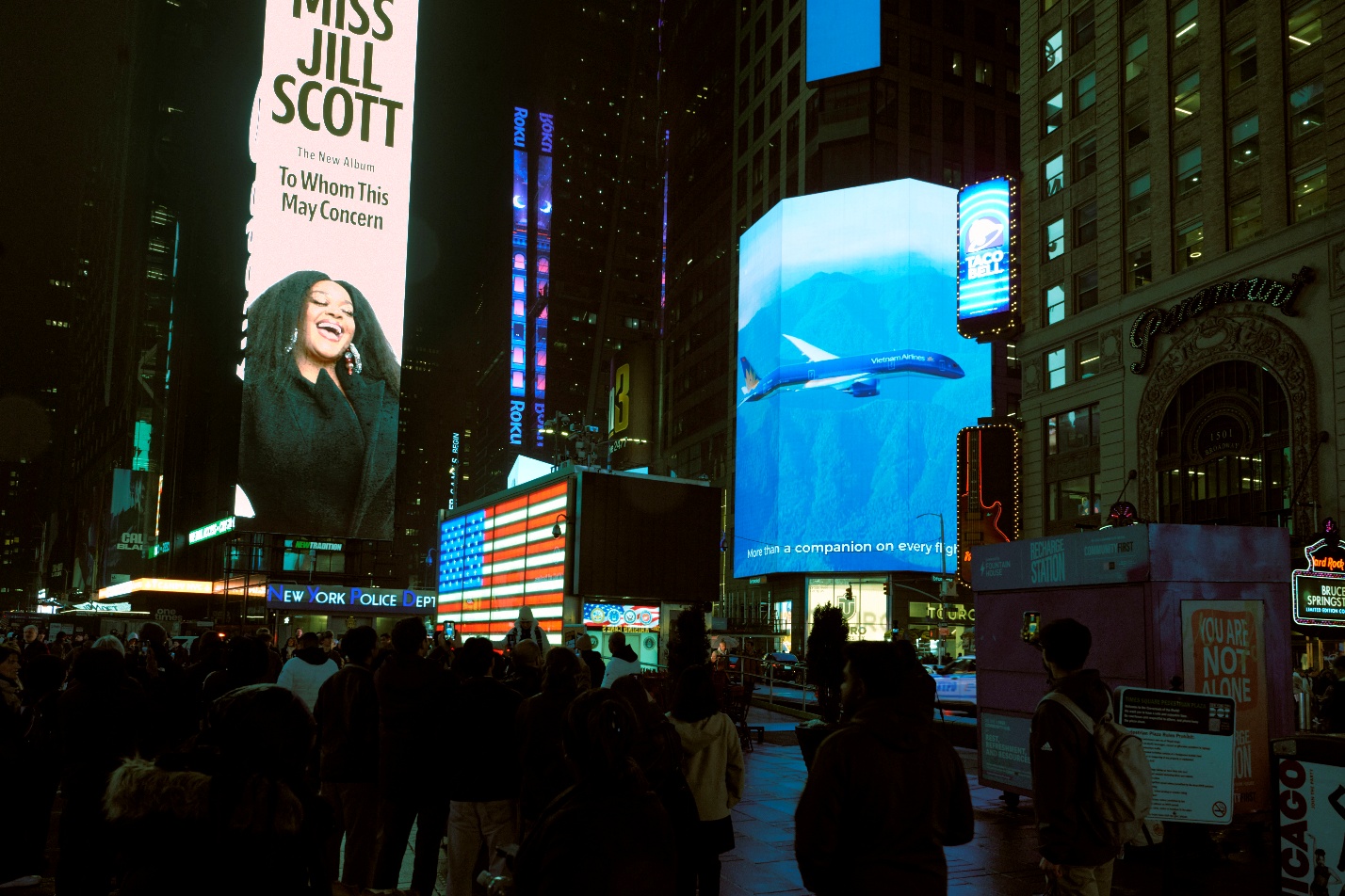 Khi hình ảnh đất nước Việt Nam tỏa sáng tại Times Square dịp Tết- Ảnh 2.