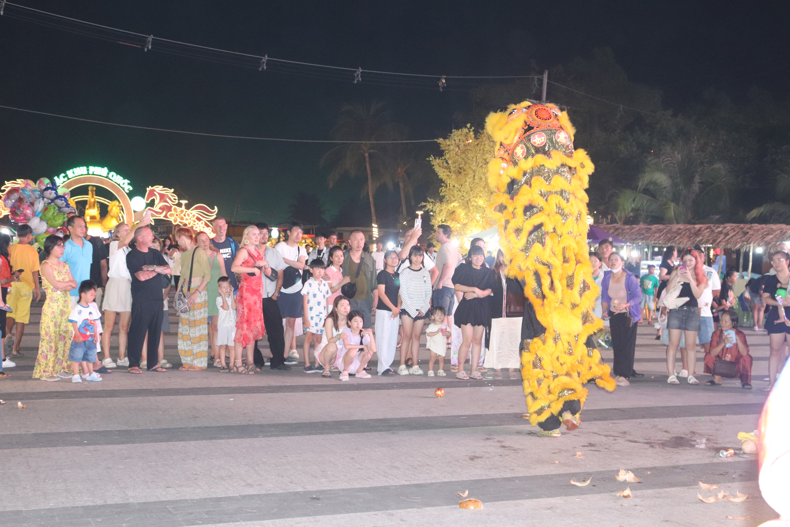 Hơn 73.000 du khách quốc tế đón tết Việt tại Phú Quốc- Ảnh 4.