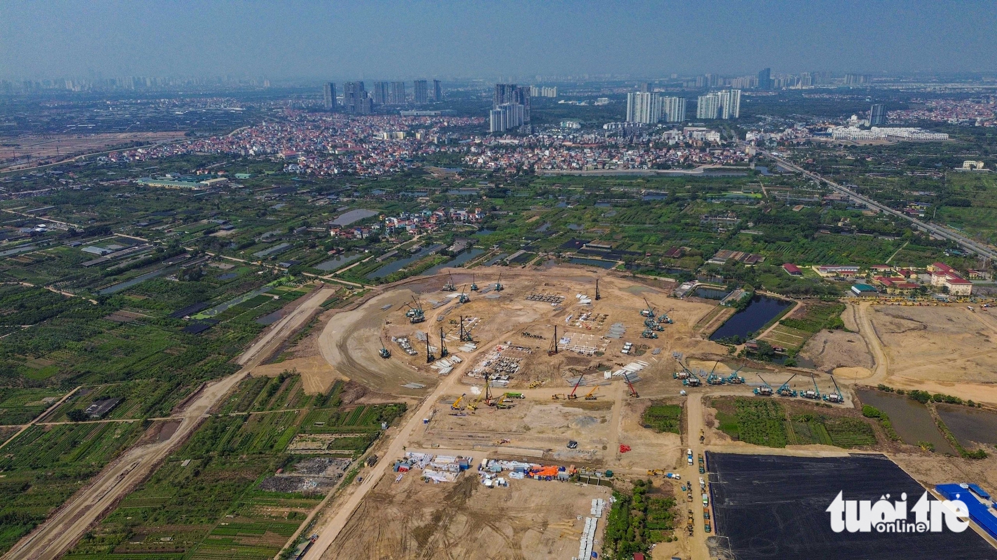 sân vận động - Ảnh 2.