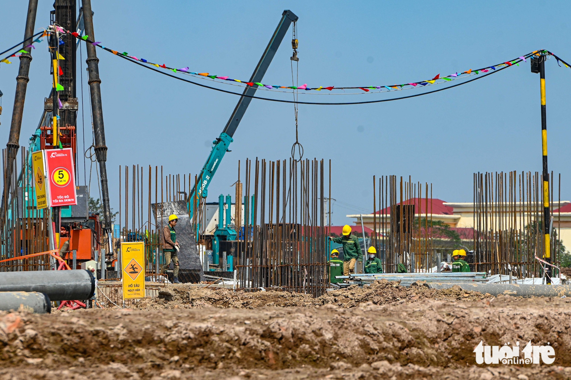 sân vận động - Ảnh 12.