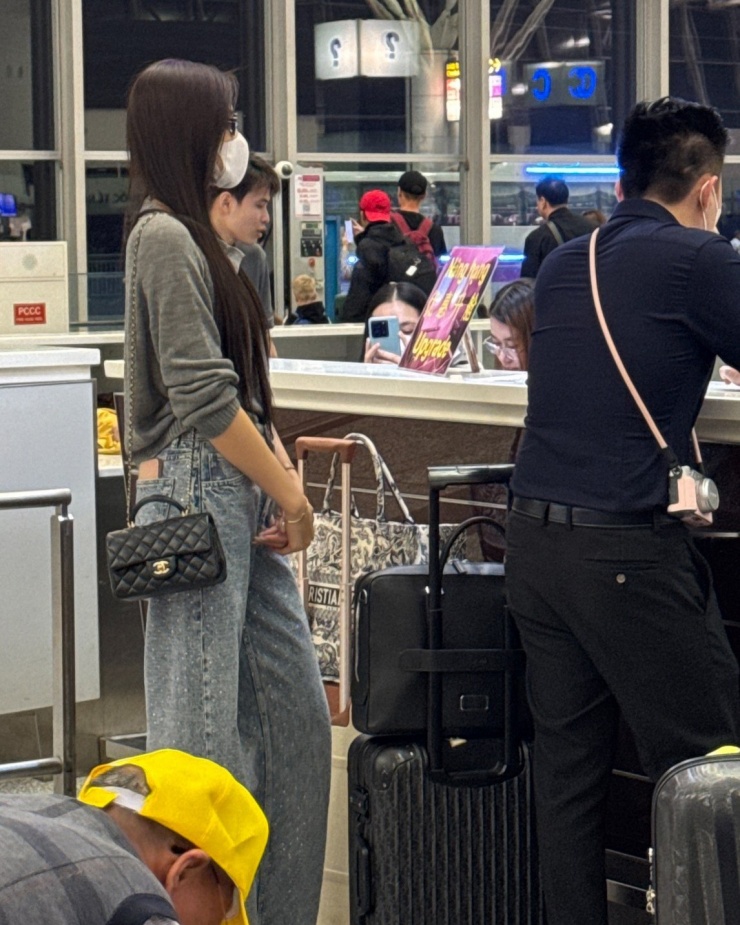 Cuộc sống vợ chồng son của hoa hậu Đỗ Thị Hà 13 Cuộc sống vợ chồng son của hoa hậu Đỗ Thị Hà - 12