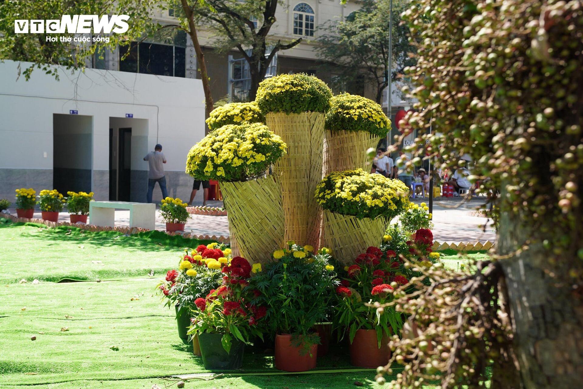 Diện mạo khác lạ của khu đất 'quây tôn' hơn 2 thập kỷ ở trung tâm TP.HCM- Ảnh 12.