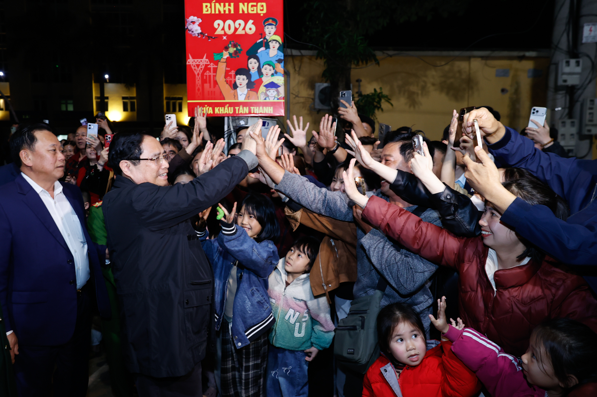 Thủ tướng phát động Chiến dịch Đông Khê 2026 hoàn thành cao tốc Lạng Sơn Cao Bằng - Ảnh 10.