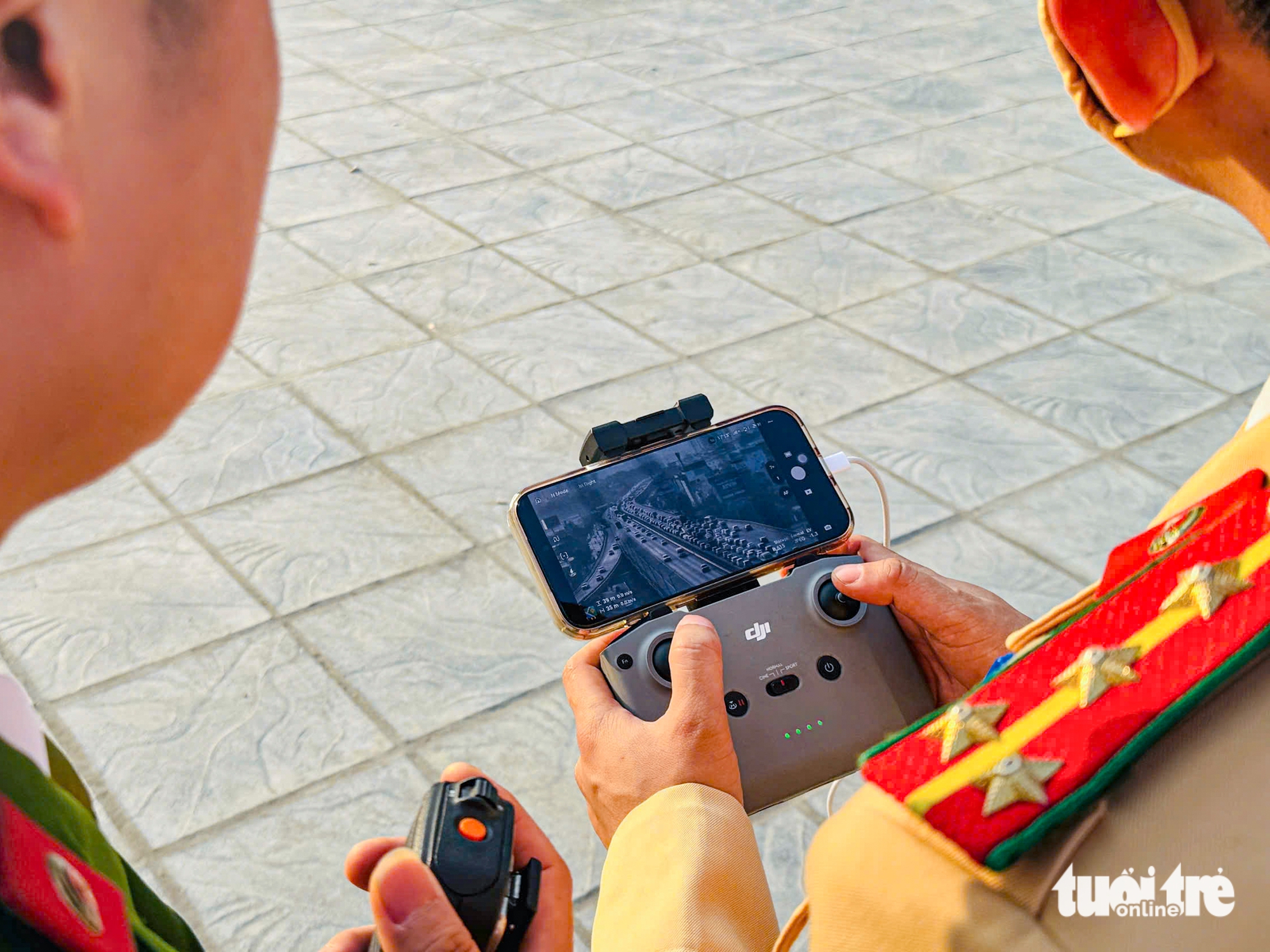 Mùng 4 Tết: Xử lý 8.241 tài xế vi phạm; Hà Nội bắt đầu ùn tắc ở cửa ngõ - Ảnh 6.