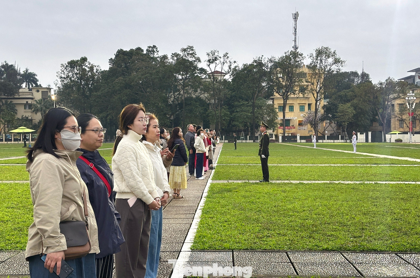 Thiêng liêng lễ thượng cờ tại Quảng trường Ba Đình ngày Tết- Ảnh 3.