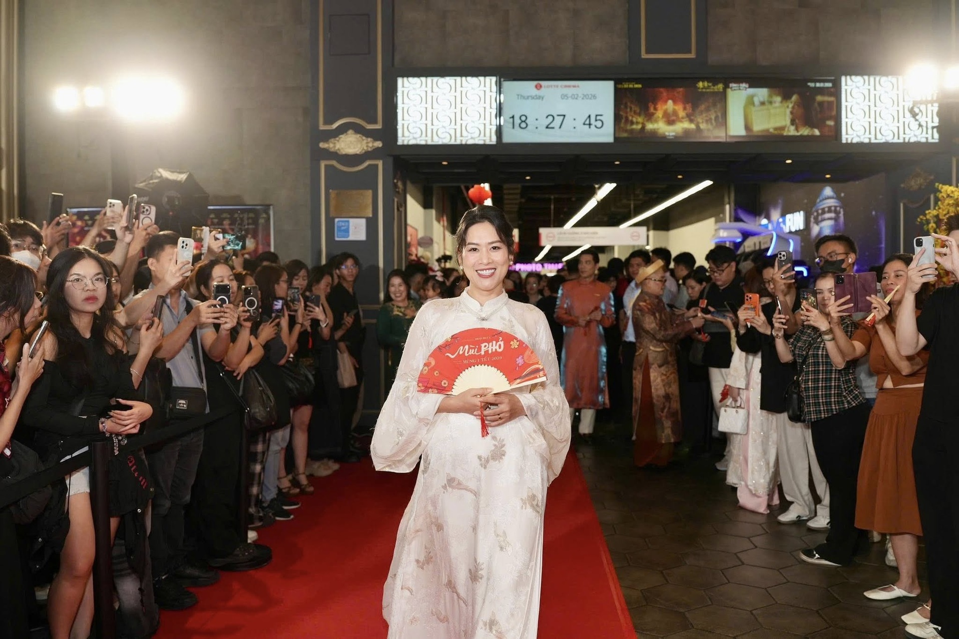 Nguyệt thảo mai tuổi 44: Giảm 12kg nhờ pickleball, 20 năm làm dâu thảo - 2