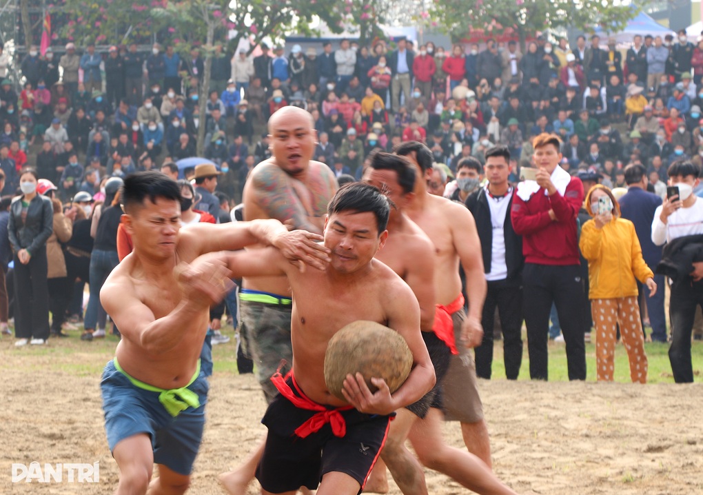 Ngôi đền thiêng gắn với huyền tích ngựa trắng vua Lê Lợi tặng tướng tài - 3