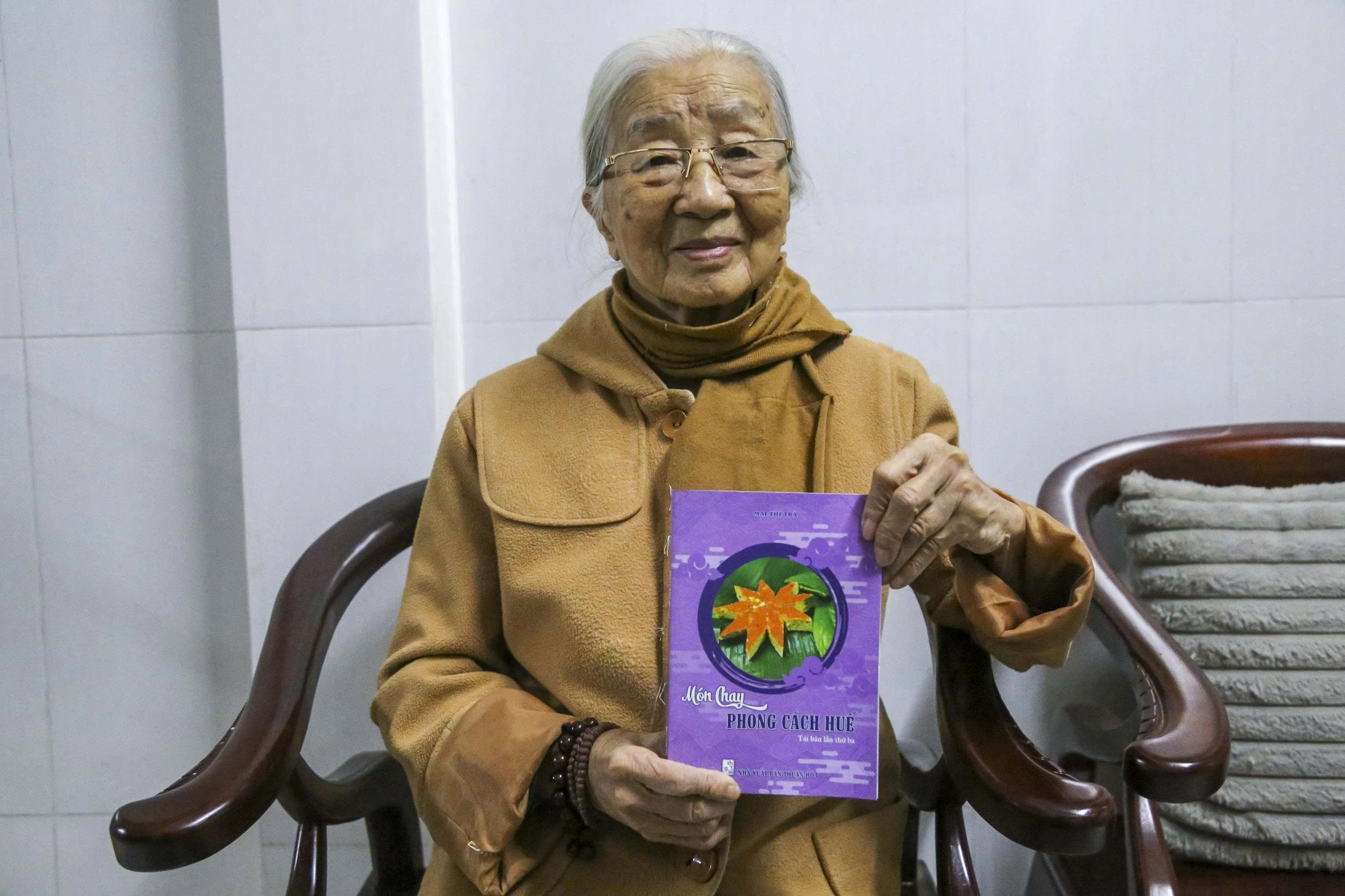 Nghệ nhân 92 tuổi truyền nghề ẩm thực Huế 2 Nghệ nhân 92 tuổi truyền nghề ẩm thực Huế - Ảnh 2.