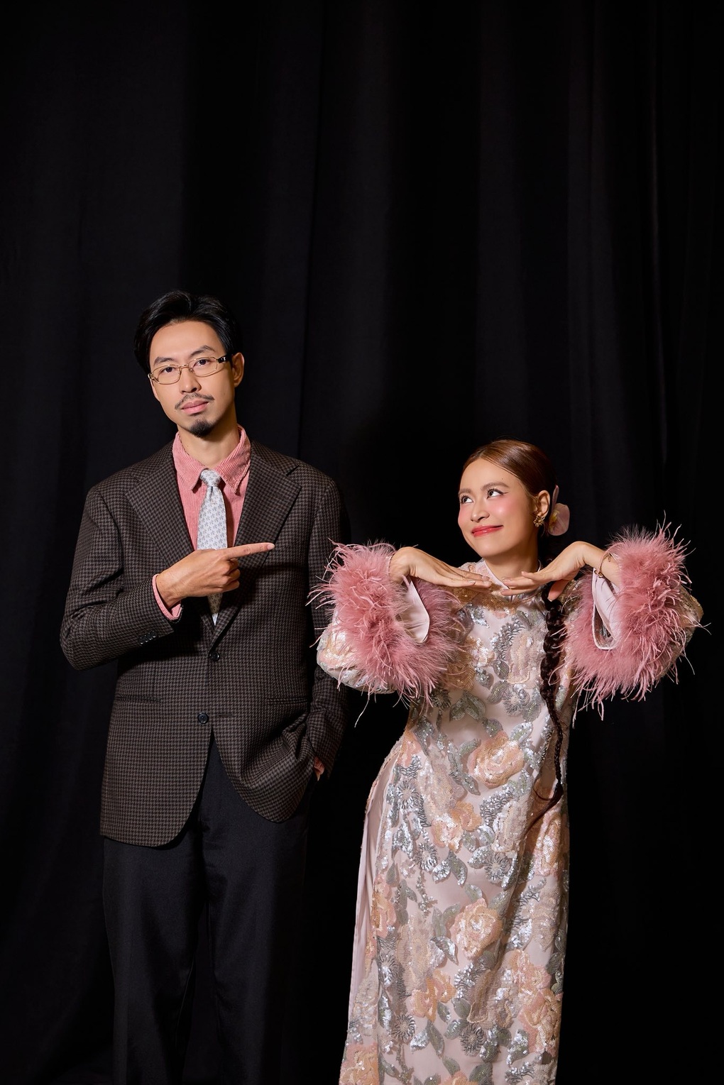 Hoàng Thùy Linh đăng ảnh bên Đen Vâu kèm hai chữ gây sốt đầu năm mới - 2