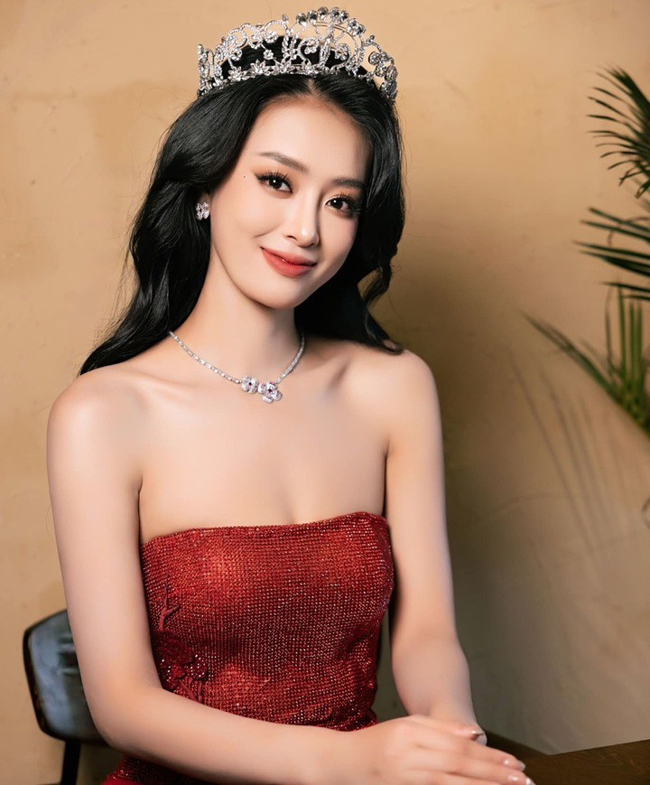 Bùi Khánh Linh vấp phải làn sóng chỉ trích vì chuyện đời tư.