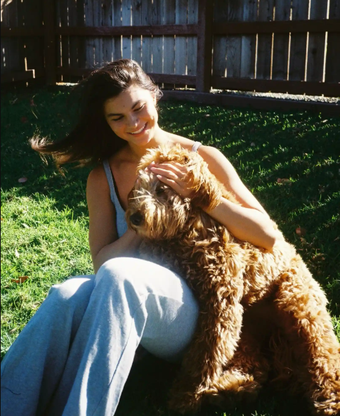 1771648581 856 Can 4 cong viec cung luc co gai co khoan