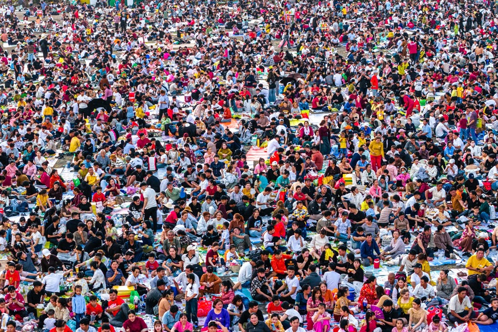 Biển người đổ về núi Bà Đen dịp Tết, Tây Ninh bội thu - 3