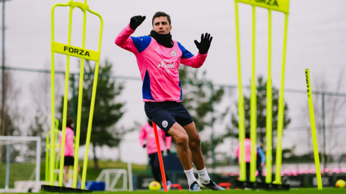 Rodri trong buổi tập của Man City ngày 18/2. Ảnh: Man City