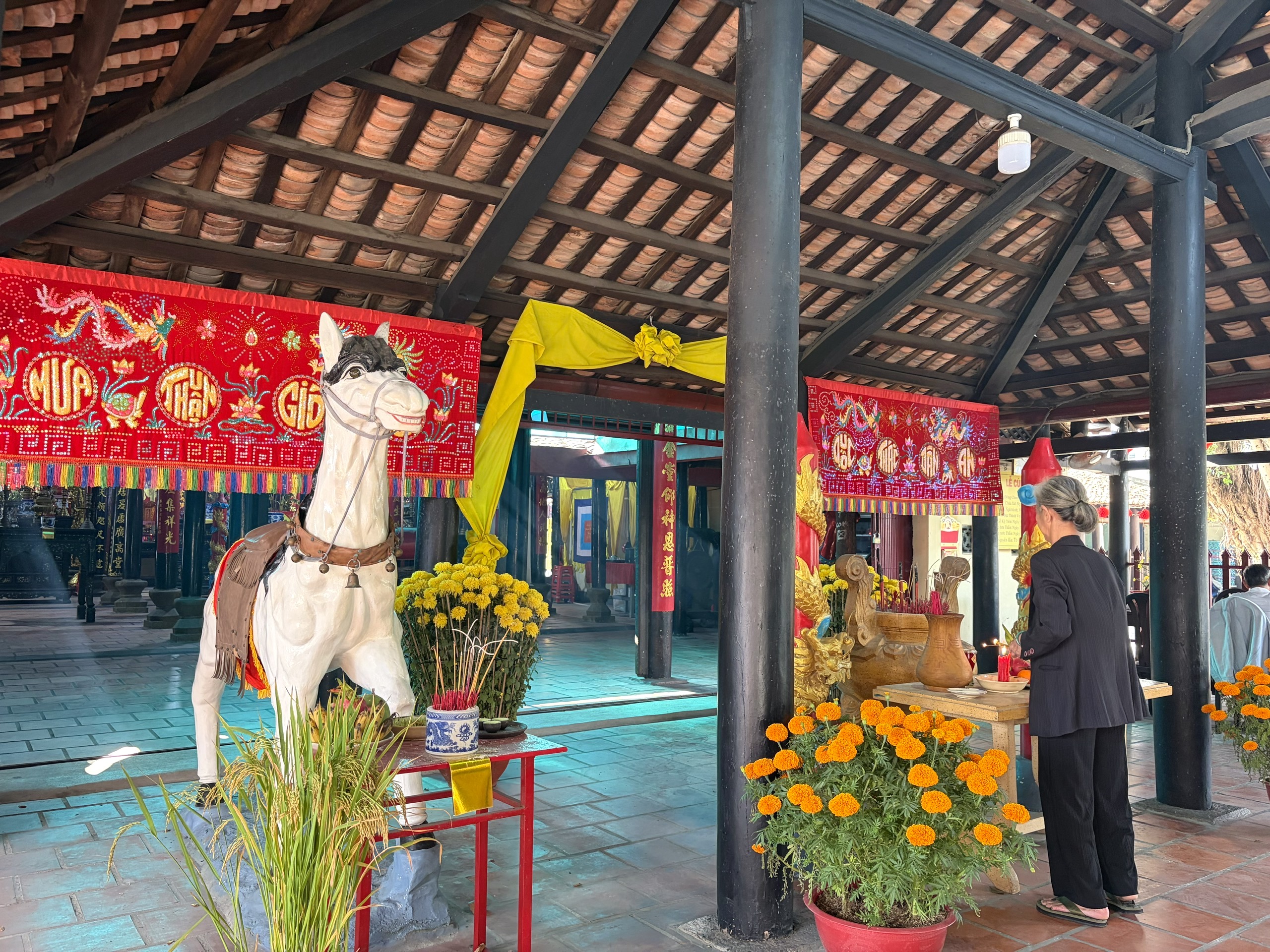 Khám phá đình Thông Tây Hội hơn 300 năm tuổi - Ảnh 8.