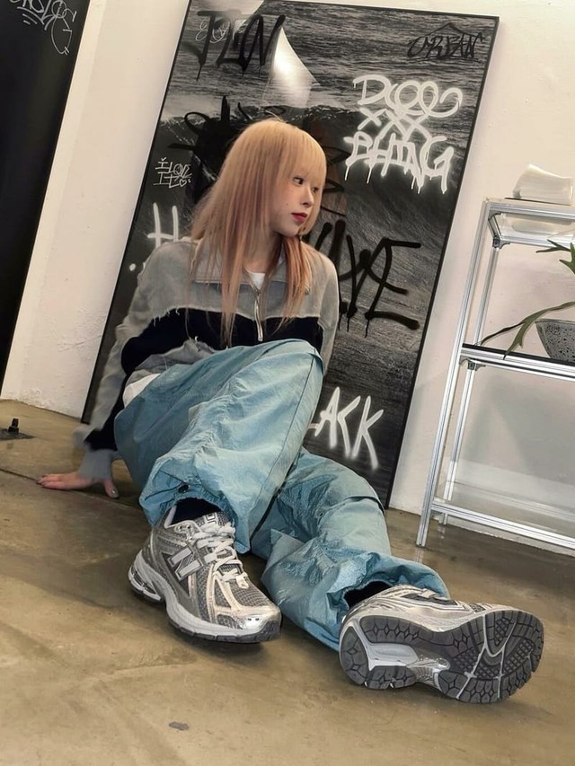 Các mẫu giày chạy bộ với phong cách trẻ trung, cá tính để xuống phố- Ảnh 3.