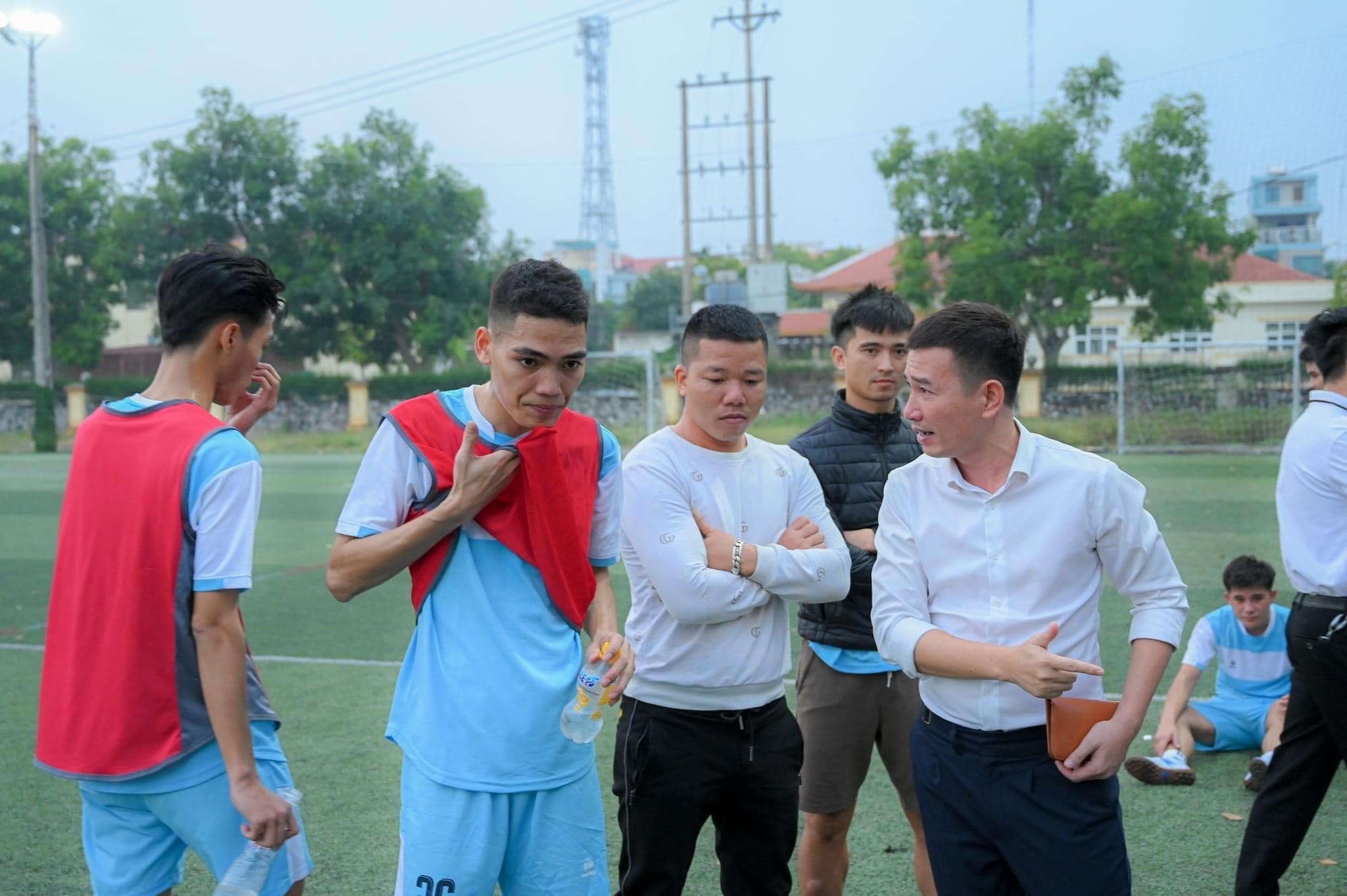 Doanh nhân khao khát vực dậy bóng đá TP HCM - Ảnh 7.