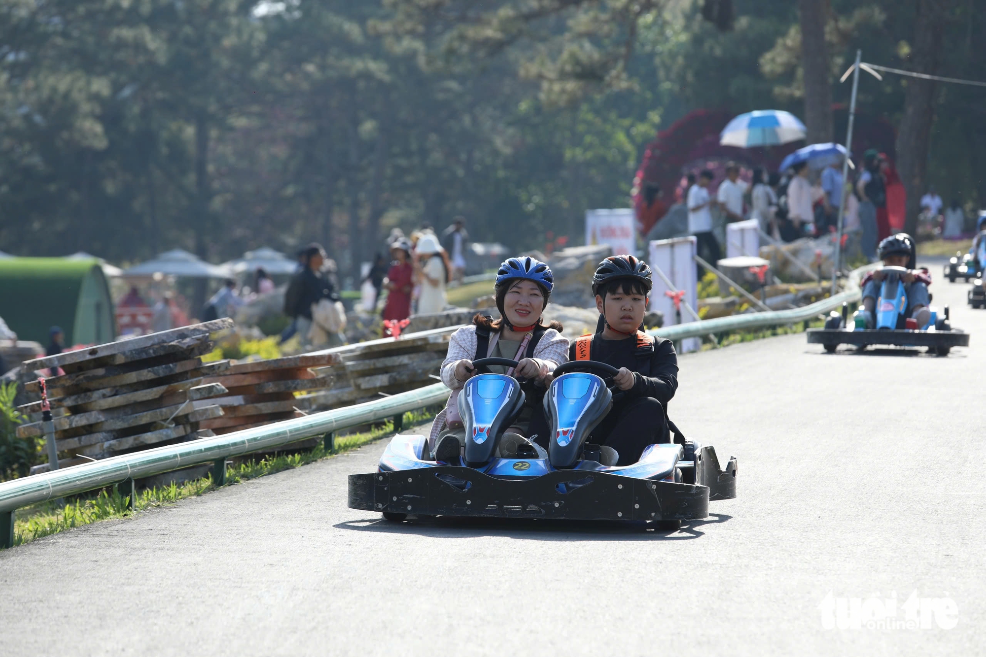 Gần 1 triệu lượt khách, doanh thu 2.000 tỉ đồng: Vì sao Đà Lạt đông mà không nghẹt? 4 Gần 1 triệu lượt khách, doanh thu 2.000 tỉ đồng: Vì sao Đà Lạt đông mà không nghẹt? - Ảnh 4.