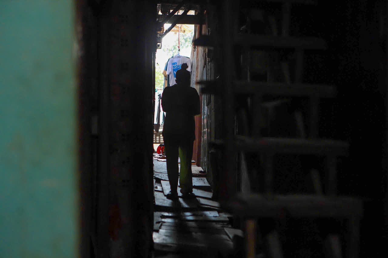 TP.HCM nhìn từ sông Sài Gòn: Những cuộc đời 'ký gửi' ven kênh- Ảnh 11.