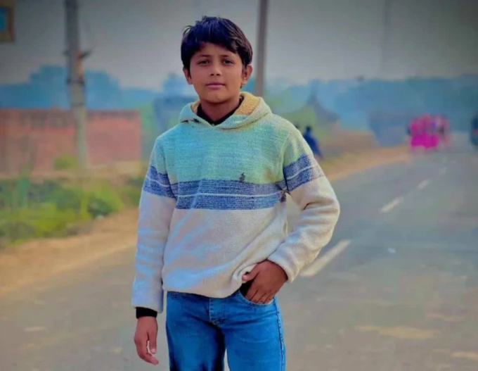 Sarik Khan, 14 tuổi, qua đời hồi tháng 1 sau khi có các triệu chứng sốt, nôn, đau bụng. Ảnh: The Independent