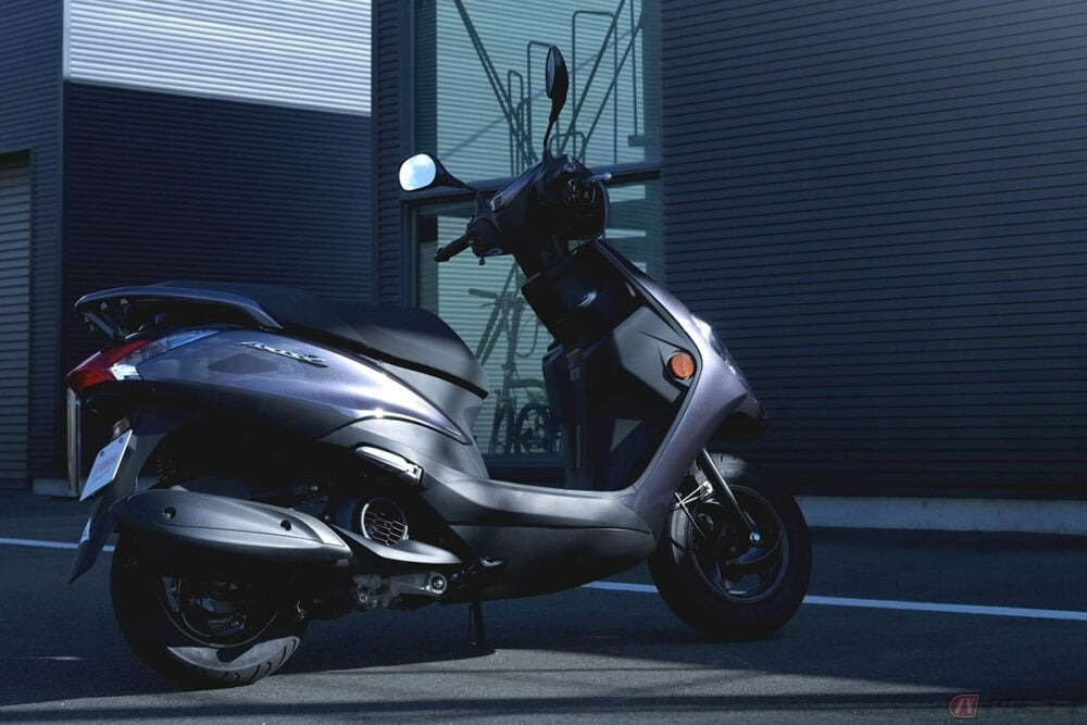 Lộ diện kẻ ngáng đường Honda Lead: Xe ga Yamaha siêu nhẹ 100kg, cốp 