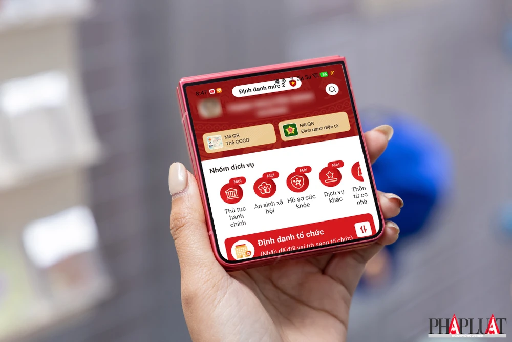 Bộ Công an được giao chủ trì phát triển ứng dụng VNeID trở thành nền tảng số quốc gia góp phần thúc đẩy triển khai Chính phủ số, kinh tế số, xã hội số. Ảnh: MINH HOÀNG Ung-dung-vneid-2-2-4-avatar.jpg