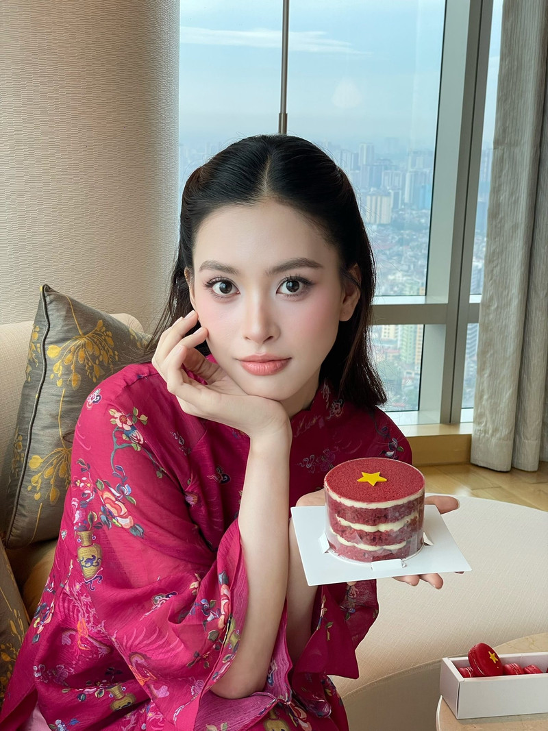 Hoa hậu được Trấn Thành săn đón nhất: Đóng 3 phim trăm tỷ cả 3, được báo Hàn tung hô là “nữ hoàng nhan sắc”- Ảnh 7. Hoa hậu được Trấn Thành săn đón nhất: Đóng 3 phim trăm tỷ cả 3, được báo Hàn tung hô là “nữ hoàng nhan sắc”- Ảnh 7.