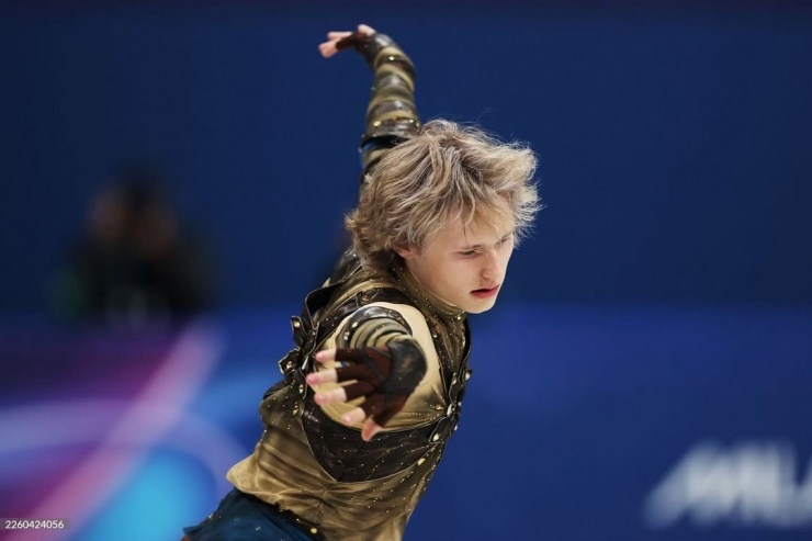 Trang phục trượt băng đẹp nhất Olympic mùa đông - 8