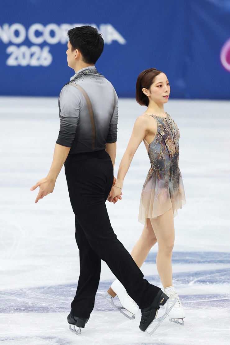 Trang phục trượt băng đẹp nhất Olympic mùa đông - 20