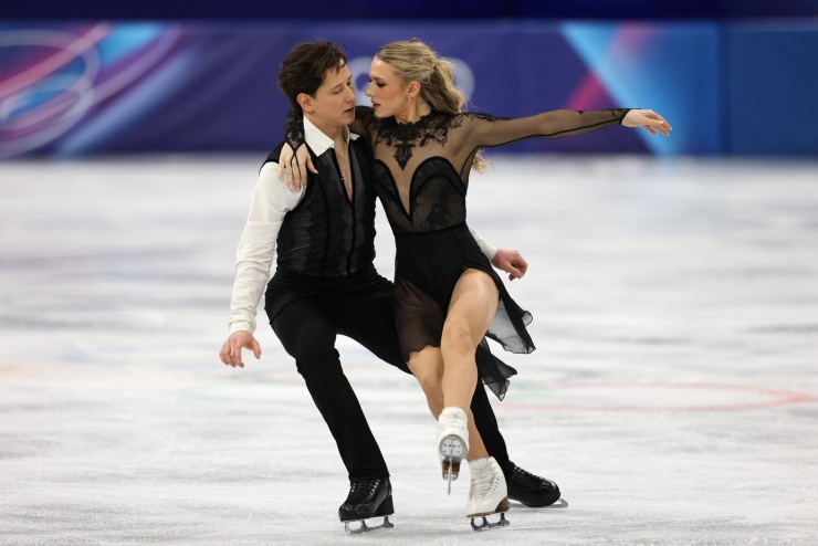 Trang phục trượt băng đẹp nhất Olympic mùa đông - 27