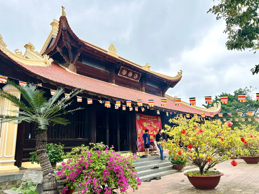 côn đảo,du xuân,chùa núi một,vân sơn tự,lịch sử