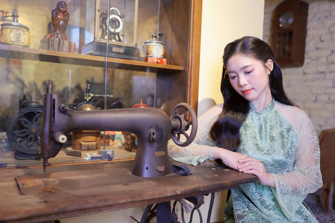 Á hậu Châu Anh: Tôi nhận được nhiều tin nhắn bày tỏ tình cảm 3 Á hậu Châu Anh: ‘Tôi nhận được nhiều tin nhắn bày tỏ tình cảm’ - 3