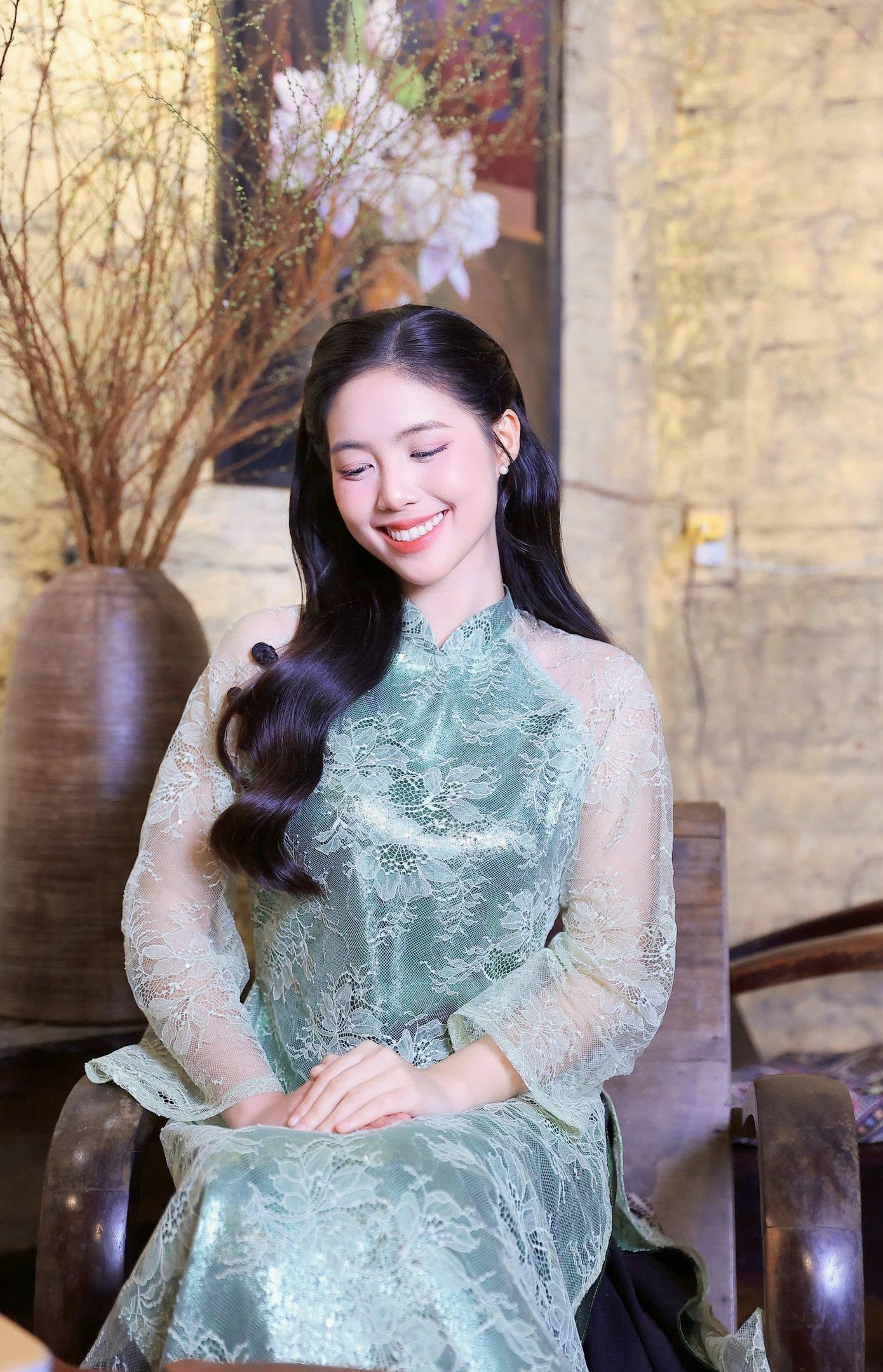 Á hậu Châu Anh: Tôi nhận được nhiều tin nhắn bày tỏ tình cảm 15 Á hậu Châu Anh: ‘Tôi nhận được nhiều tin nhắn bày tỏ tình cảm’ - 14