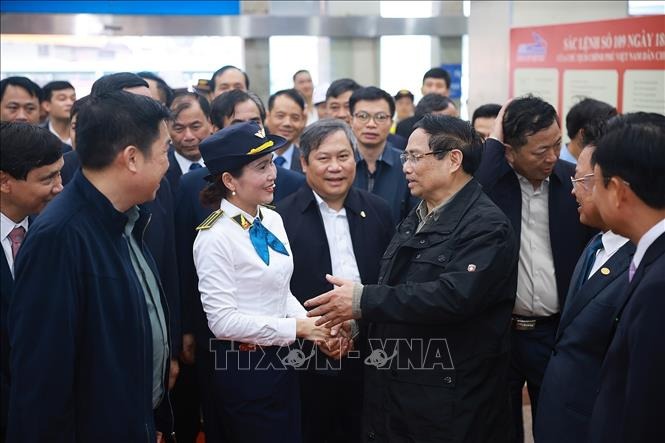 Thủ tướng: Quy hoạch phát triển ngành đường sắt với tầm nhìn trên 100 năm - Ảnh 5.