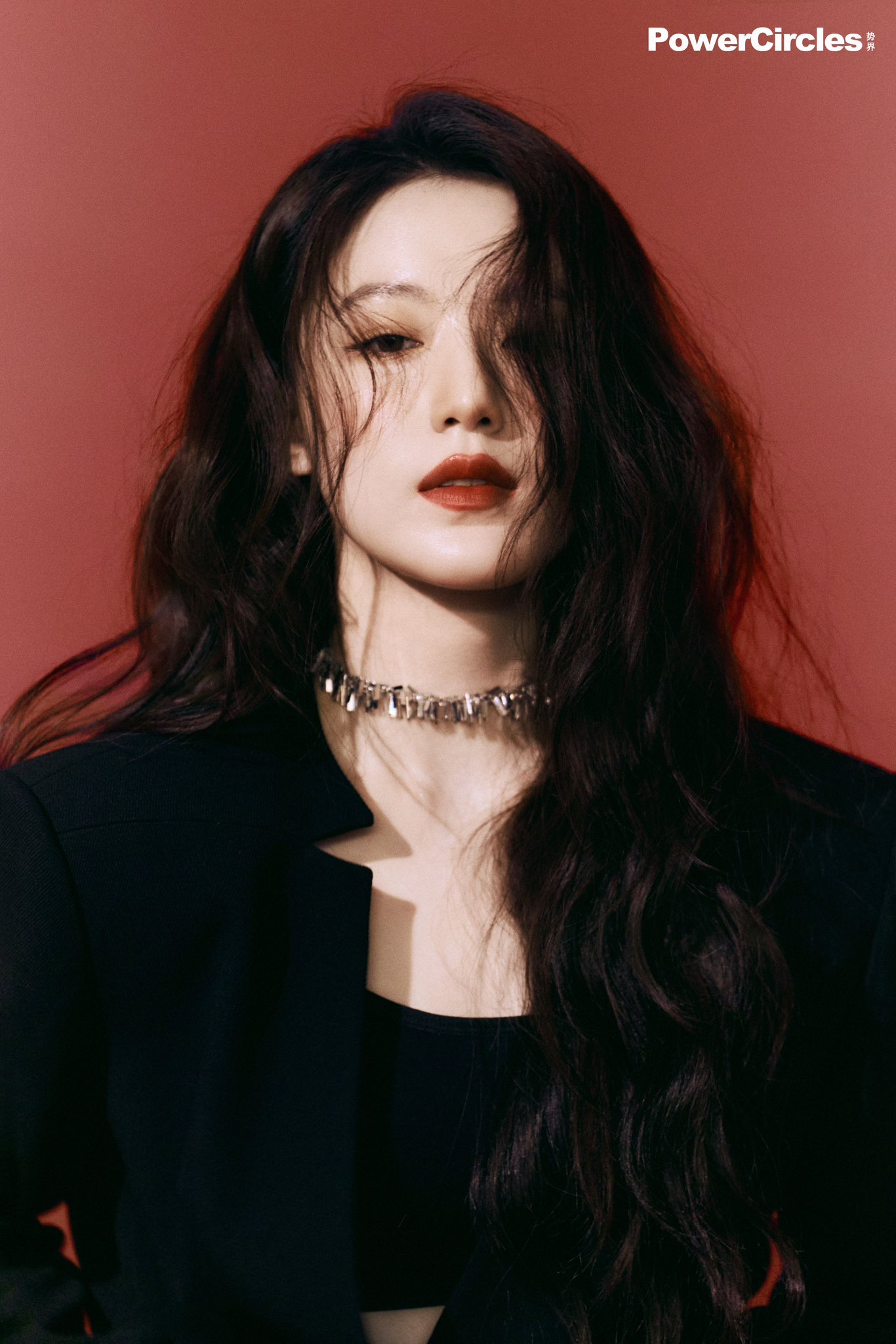 Mỹ nhân đi hát 8 năm vẫn là bình hoa di động: Bị chê live dở - nhảy chán, riêng nhan sắc là ngoại lệ không thể cãi- Ảnh 5.