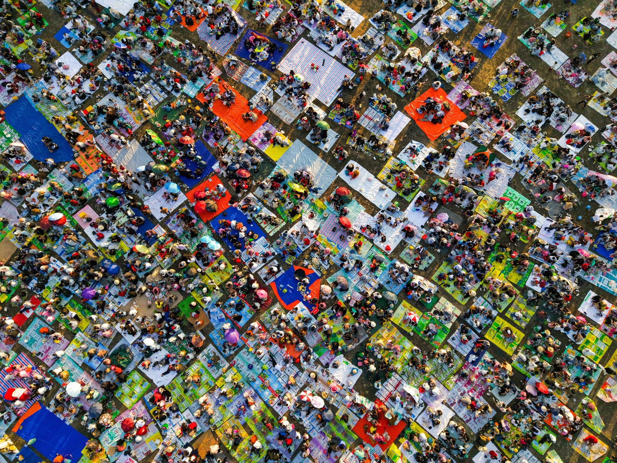 1 nơi ở Việt Nam hút gần 157.000 lượt khách trong 1 ngày, ken đặc người 