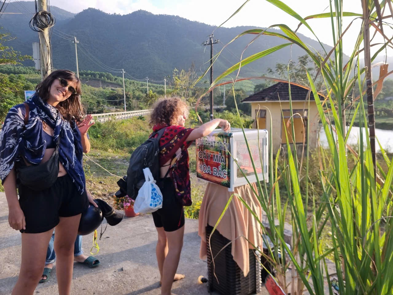 Đập dâng Nam Mỹ: điểm hẹn ngắm hoàng hôn mới của giới trẻ Đà Nẵng - Ảnh 7.