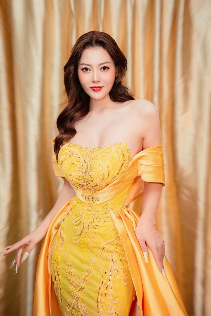 Nhan sắc nữ diễn viên đóng cùng với nghệ sĩ Xuân Hinh trong Mùi phở 7 Sau Quỳnh búp bê, Thanh Hương tiếp tục khẳng định tên tuổi của mình qua loạt vai chính ấn tượng trong Mùa hoa tìm lại, Nàng dâu order, Anh có phải đàn ông không, Hành trình công lý, Cuộc đời vẫn đẹp sao, Hoa sữa về trong gió, Người một nhà... Tại Lễ trao giải VTV Awards 2024, Thanh Hương giành chiến thắng hạng mục Nữ diễn viên ấn tượng nhờ hai vai diễn trong phim Hoa sữa về trong gió và Người một nhà.